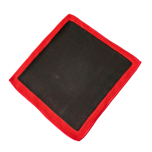 La serviette pour décontaminer votre carrosserie de la marque DIY Detail