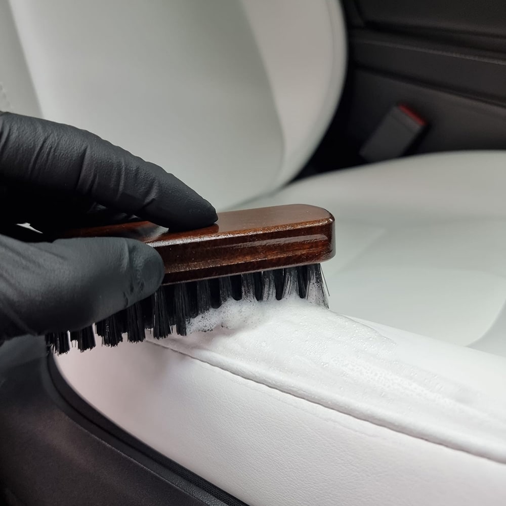 Brosse cuir & tissus
